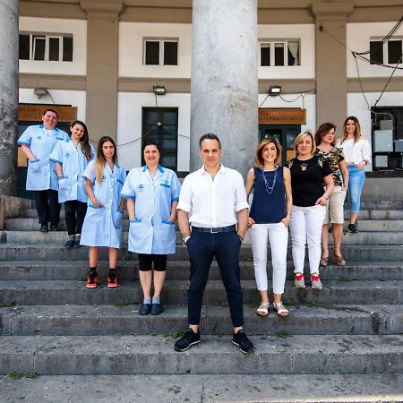 Napoli 2 Affittacamere Bagian luar foto