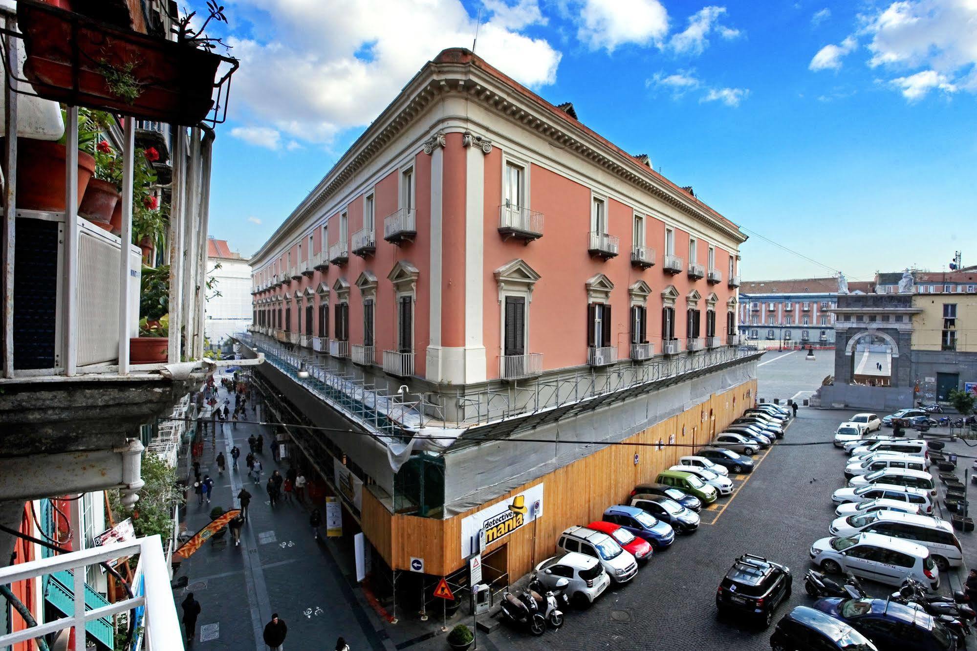 Napoli 2 Affittacamere Bagian luar foto